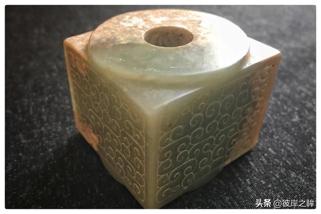 陈瑞莹:这个司南佩的灰皮对吗？司南是什么意思。请懂的人给以指导。谢了