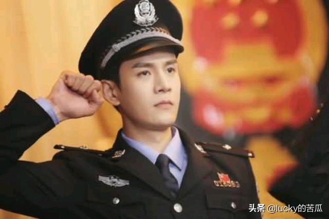 演员谭凯:《燃烧》中你最喜欢哪个角色？为什么喜欢？