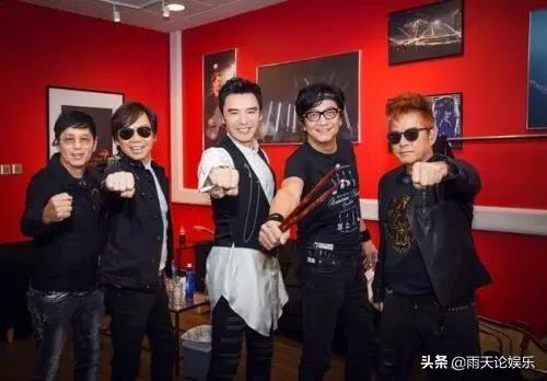 温拿五虎是谁:谭咏麟是温拿乐队的主唱吗他为什么退出温拿乐队