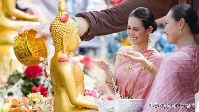 泰国泼水节:泰国的泼水节要来了，何时能去呢？