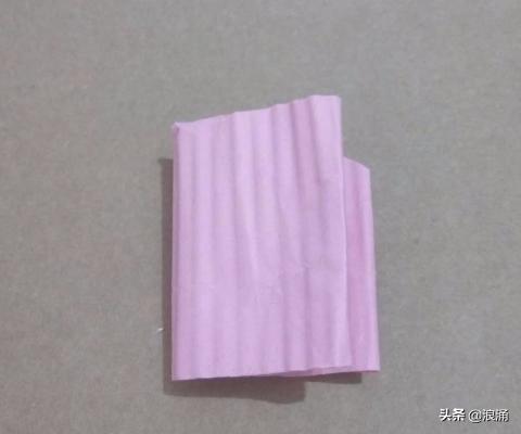 100种皱纹纸折花简单,怎么做简单又漂亮的纸花？