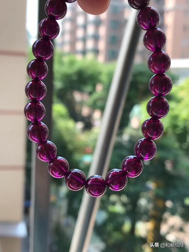 石榴石的功效与作用,文玩石榴石有什么不为人知的佩戴优势？