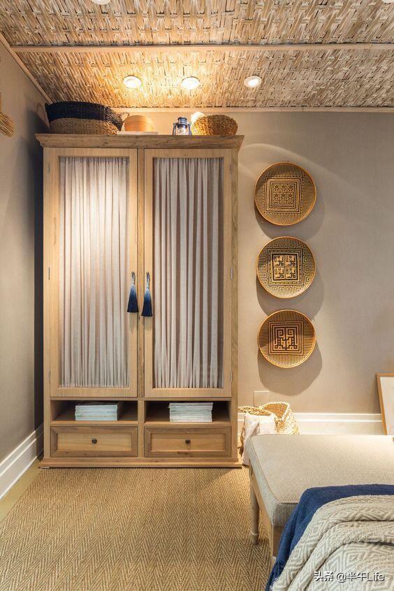 头条问答 - 浅棕色衣柜配什么颜色柜门比较好看?(13个回答)