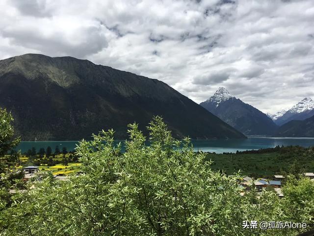 阿哈尔捷金马 价格:夏天最适合去避暑的地方有哪些？你夏天最想去的是哪里？