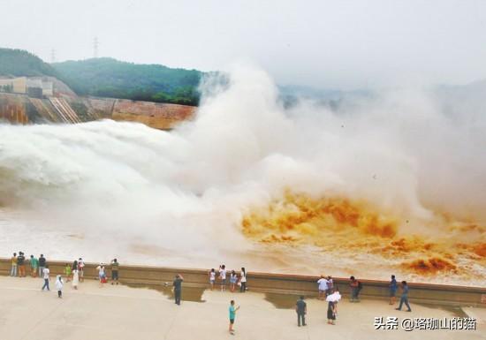 黄河河底照片，中国水利刚刚发布黄河出现3号洪水，这对黄河流域有什么重大意义