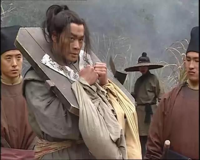 梁山108将,武松为什么只排在十四呢？梁山是按照什么排座次的？