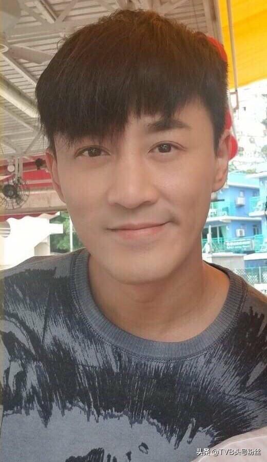 潘霜霜第三波照片:怎么评论一个自己喜欢的明星