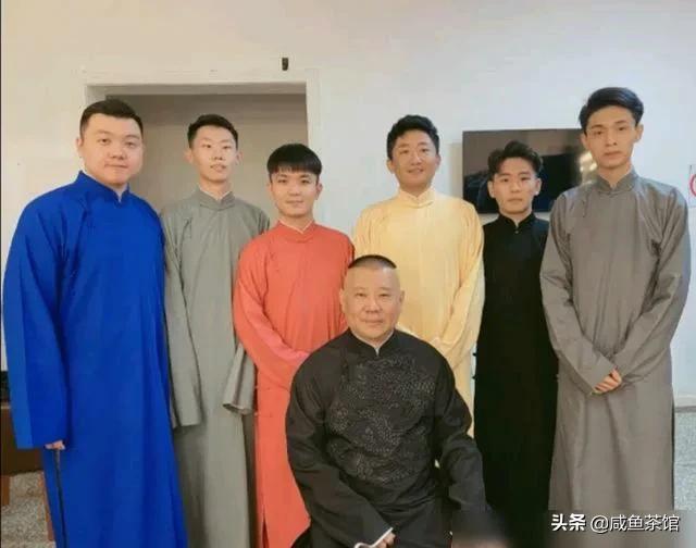 海清小品:相声演员拜师摆知是不是陈规陋习？