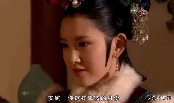 会唱黄土高坡的鹦鹉在线播放:安陵容的嗓子是被谁毒哑的？皇后还是祺嫔，为什么要这么做呢？