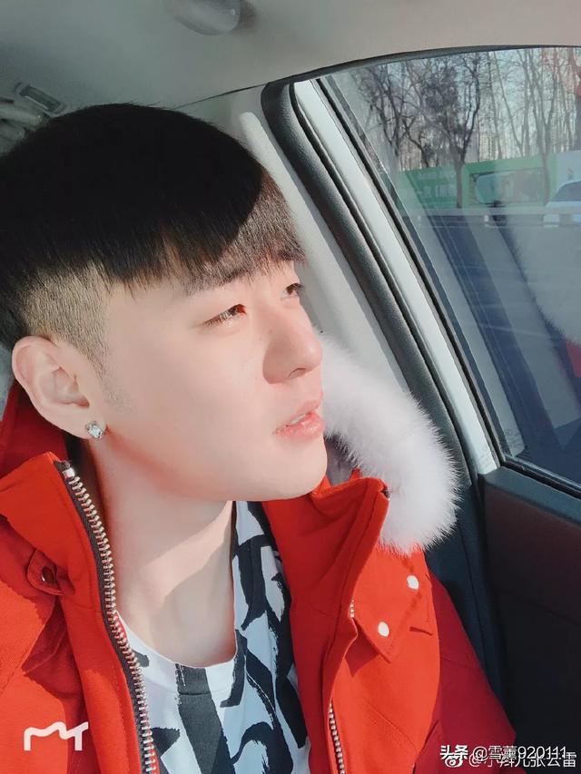 你是因为什么原因喜欢你的偶像的？