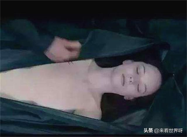 黑猩猩身上的肤蝇蛆:人类为什么对“尸体”有天生的畏惧感？