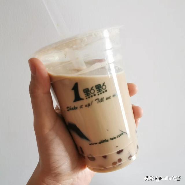 星巴克咖啡是不是比一点点奶茶健康？