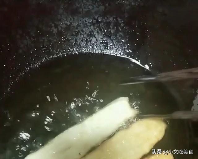 香酥油条的做法及配方,请教香酥油条的配方是什么？