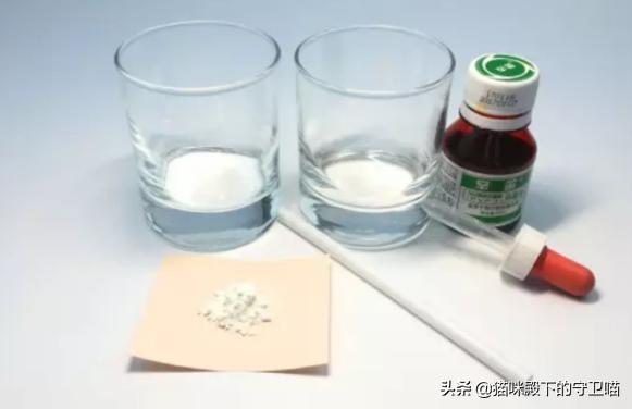 小狗长癣的原因引起的:狗狗长癣是怎么引起的 我的金毛长癣了怎么办？真晕了我的金毛长癣了？