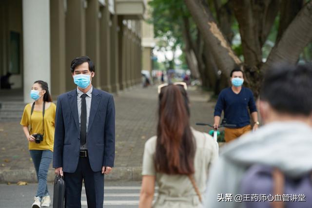 瑞瓦:史诗级别单机的RPG游戏（PC端）可以推荐下吗？