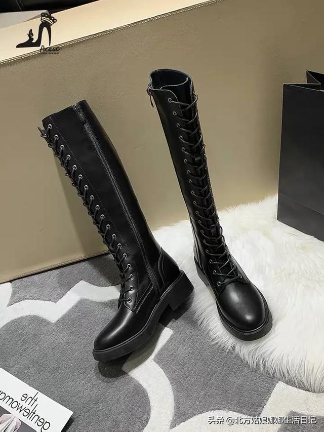 能否请各位懂鞋的朋友帮忙推荐一款鞋？
