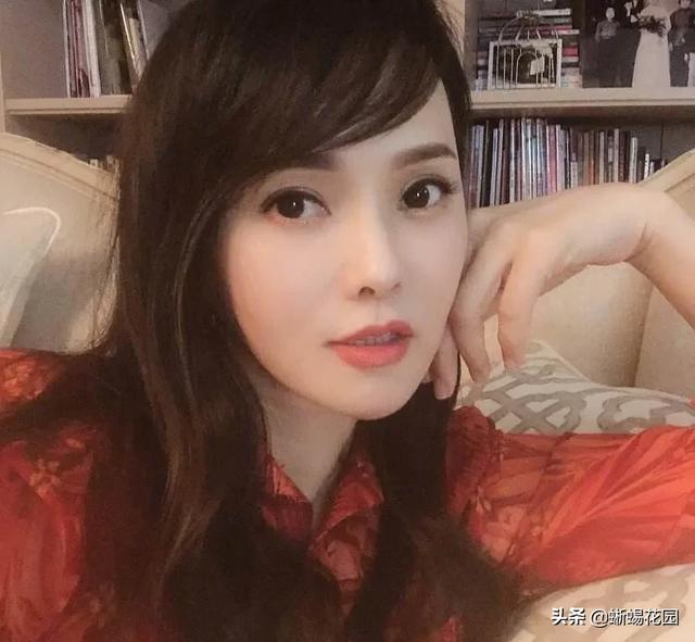 乘风破浪的姐姐更新时间:如何评价伊能静在《乘风破浪的姐姐》中的表现