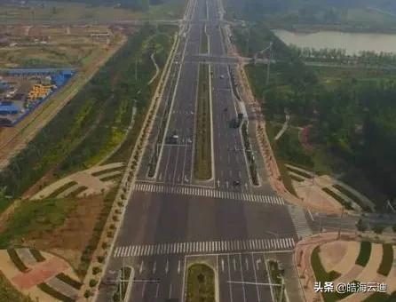 富士康作为世界500强企业,为什么会选择在兰考建厂？