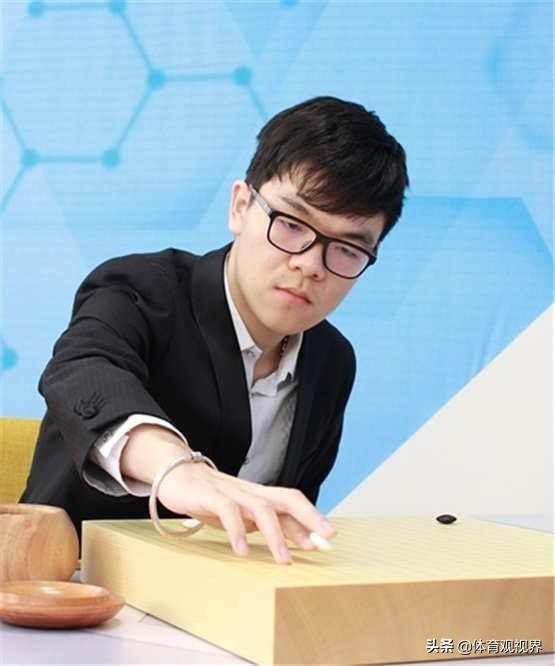 柯洁痛失世界第一:围棋世界冠军柯洁为什么倍受争议？