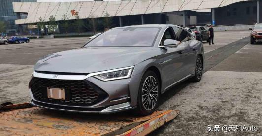 没钱也想玩性能车,领克03+、影豹、名爵6,这几款国产选谁？