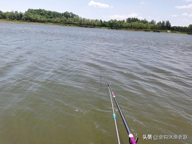 台风天钓鱼是一种什么感受？
