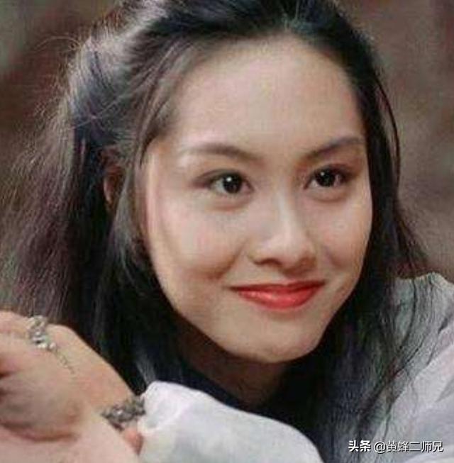 朱茵跟周星驰:周星驰一直未婚，难道就是他们说的在等朱茵吗？