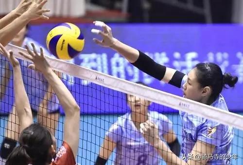 薛明逝世:颜妮即将退役！她是不是20年来中国女排最厉害的副攻呢？