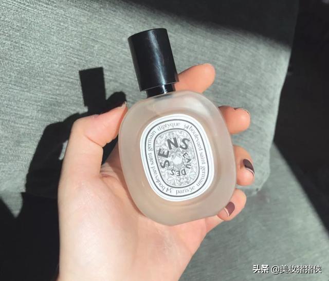 头条问答 有哪些让人闻起来会上瘾的香水 大椿的首饰盒的回答 0赞