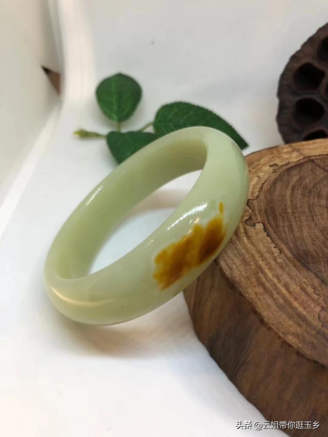 这是岫岩河磨玉吗？有什么收藏价值吗？