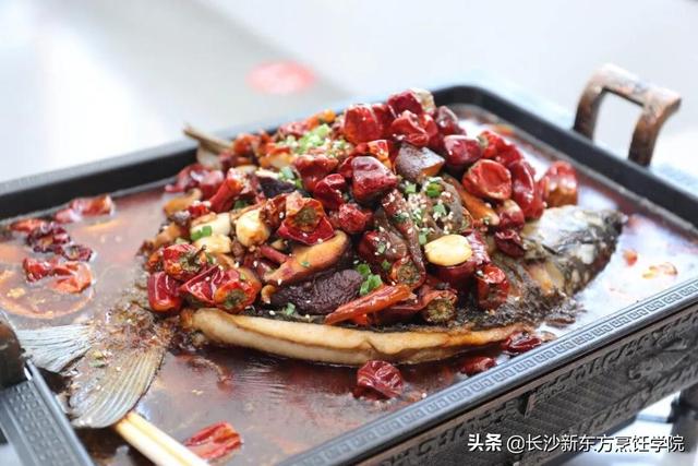 现在想在县城开一个店,干什么比较好？