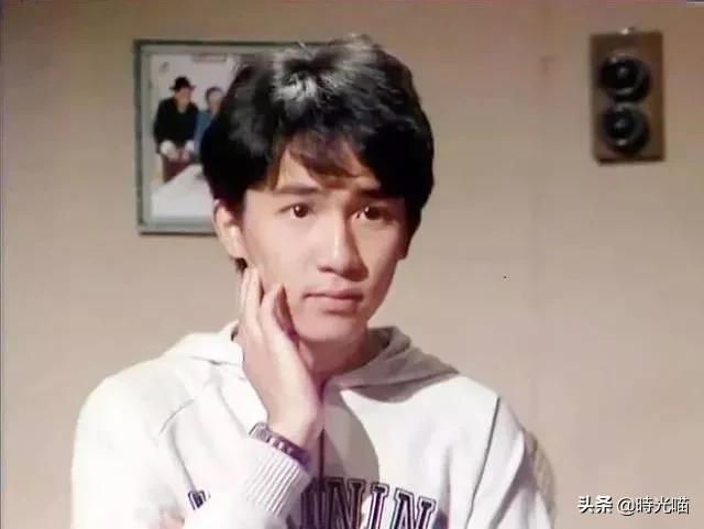 陈嘉上郑爽:今天是拜登的就职典礼，却被哪些事情抢了头条