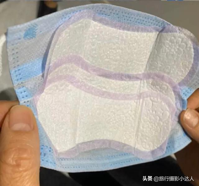 卫生巾怎么用图(卫生巾怎么用图片步骤图真人)