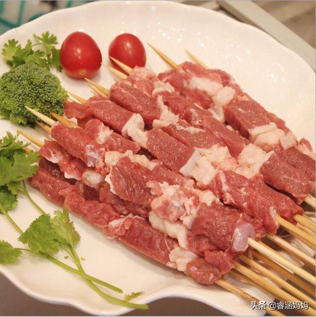 烤羊肉串如何做到外焦里嫩，山羊肉做羊肉串，怎么烤好吃