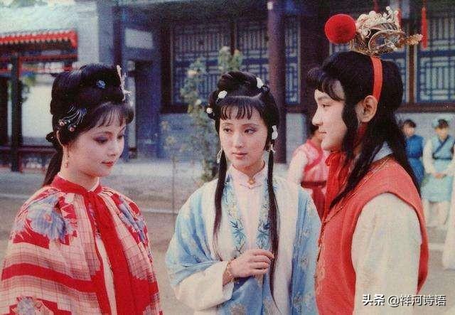 森松尼帝王蝎终极版:非洲绿巨螳螂vs帝王蝎？