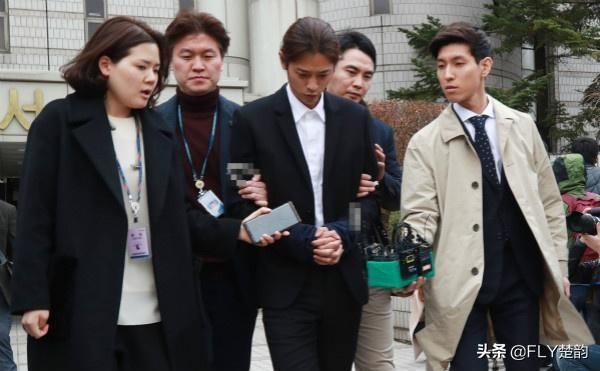 中华娱乐网小色狗:因为尾巴，三色柯基被误认为是中华田园犬，如何分辨它们呢？