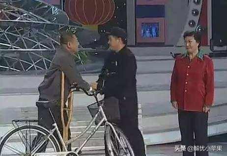 陈佩斯的父亲:陈佩斯痛批“喜头悲尾”的小品模式，你认为这种模式的源头是谁