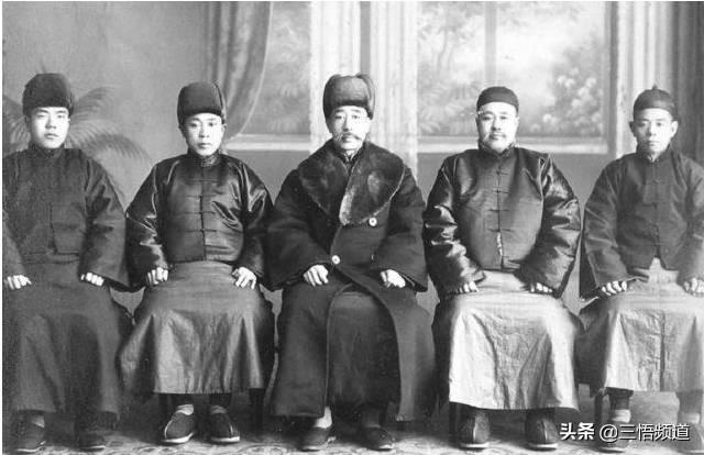 溥仪晚年灵异事件:晚年张作霖已是大元帅，见到退位的溥仪，为何依然选择下跪？
