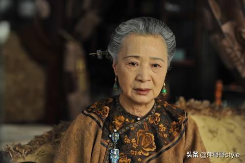 严敏求:哪个版本《倚天屠龙记》的灭绝师太最狠最绝？