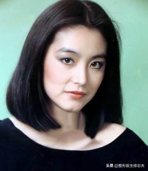 头条问答 - 女生下巴有美人沟是种什么体验?(8个回答)