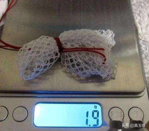 玉的密度多少是真的,和田玉密度3.04是正宗的吗？为什么？