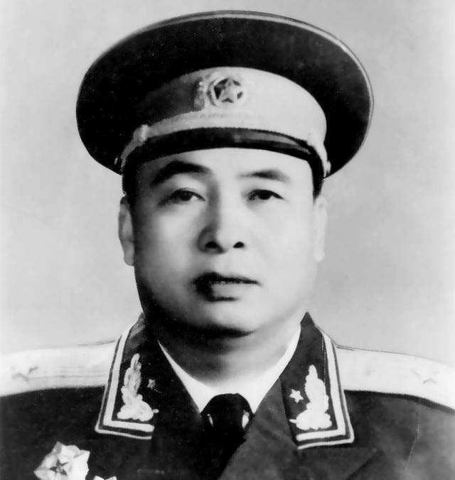 军队校级有没有当军长，司令的？