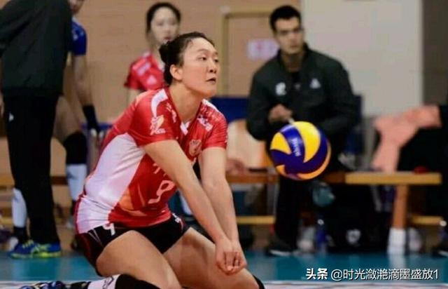 怎么评价跟朱婷一同出道的许诺亚？