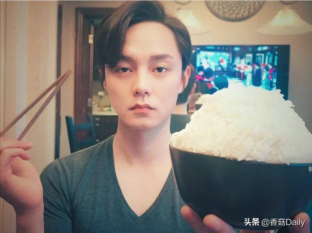 商细蕊原型:尹正一口春饼嚼121下，你有什么感想