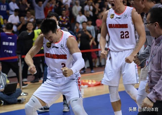 孟铎:游子回家，“CBA韦德”孟铎重回深圳，他的年薪有多少呢？