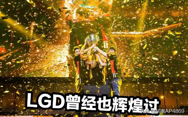 lol：又吃不起饭了？前职业选手TBQ发朋友圈被嘲讽：自作自受,活该！你觉得呢？