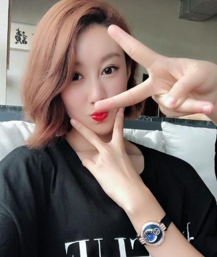 王宝强新女友怀孕:前女友怀了我的孩子，我现在有新女友了，我该怎么办？
