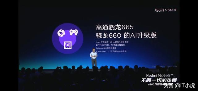 想给父母买个手机,父母第一次接触智能机。就是平时想用用微信,看看短视频,该如何选择？