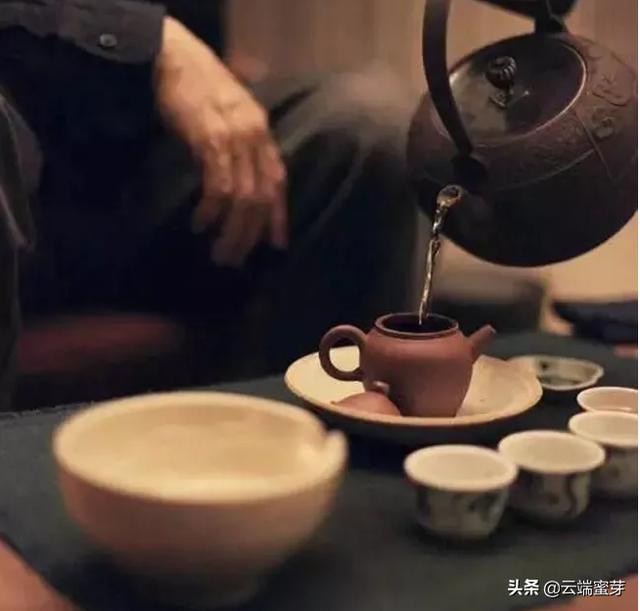 怎样泡茶，怎样泡茶以及使用茶具视频