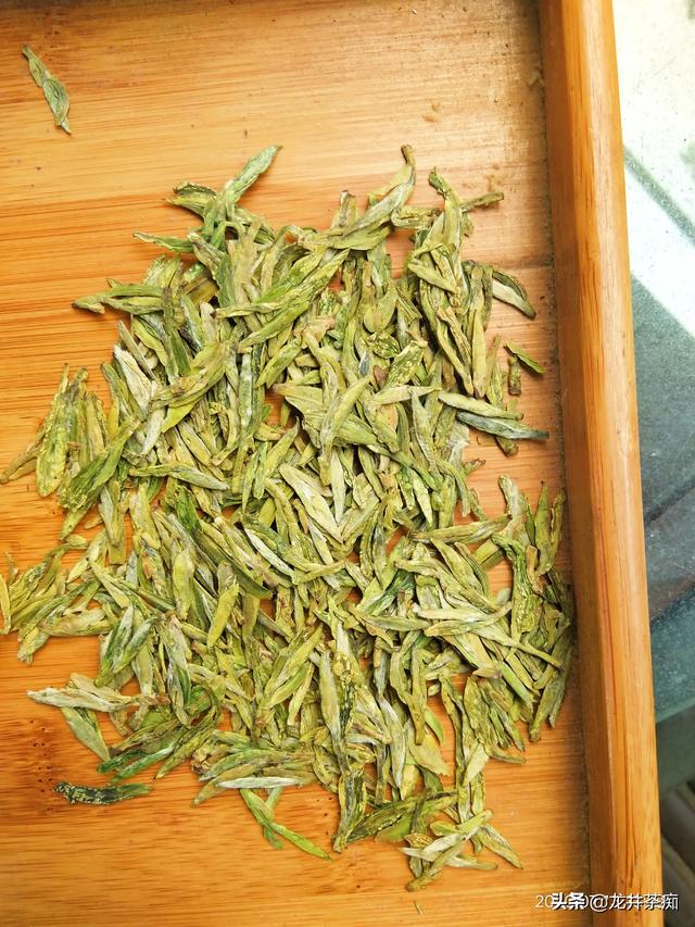 藤茶的价格多少,藤茶的牙尖是不是比叶子功效好？