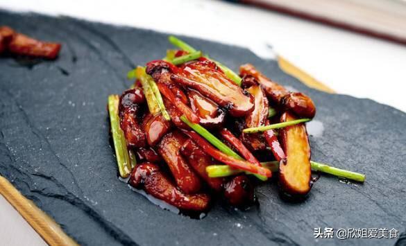 老婆最近想吃素食,求大家推荐一家独具特色的素食餐厅？